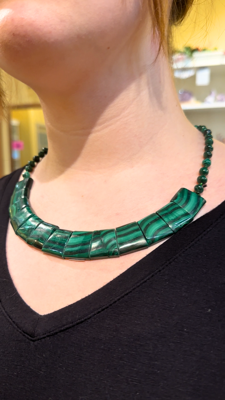 Beaded Malachite circular Necklace